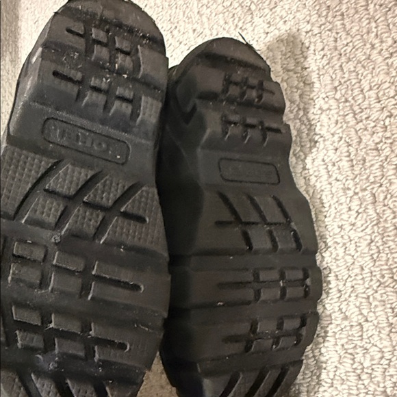 Sorel Black and Red Winter Boots - Picture 4 of 5